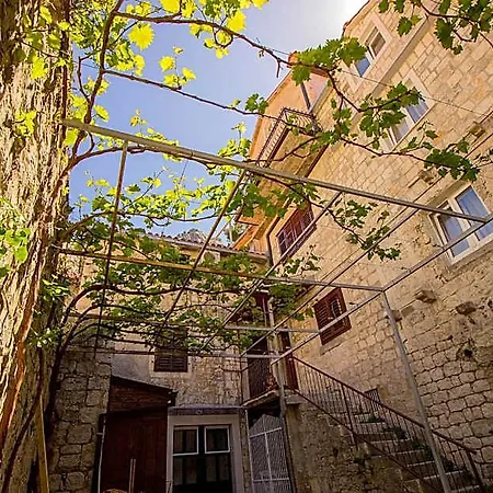 Hotel Hostel Omis Omiš