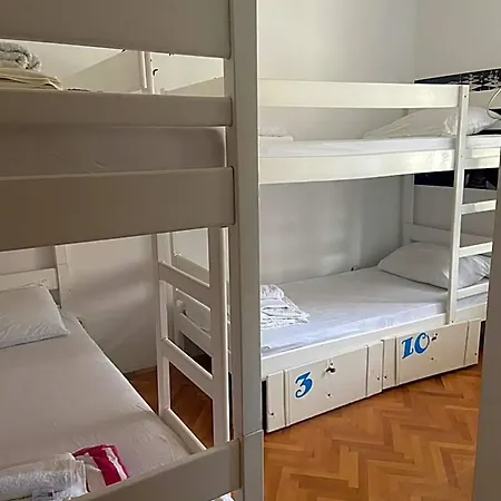 Hostel Omis Hotel