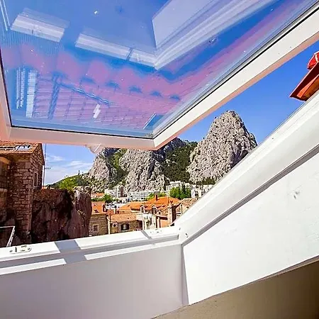Hostel Omis Hotel *