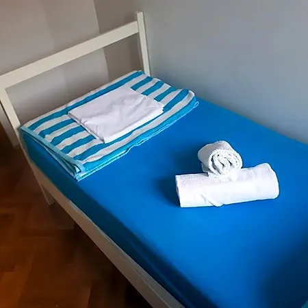 Hostel Omis Hotel *