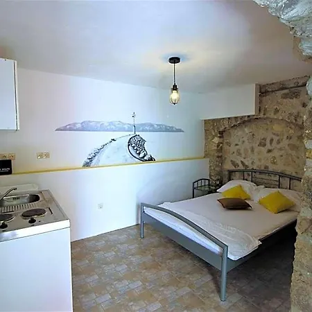 Hostel Omis *