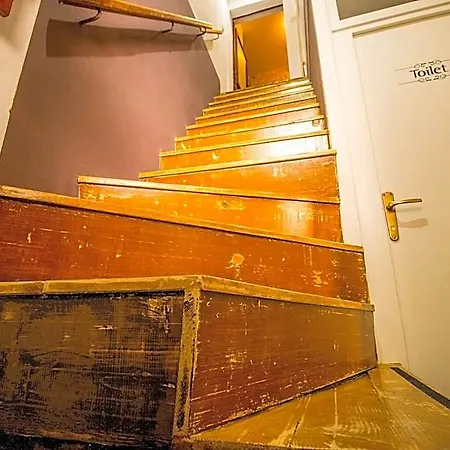 Hostel Omis *