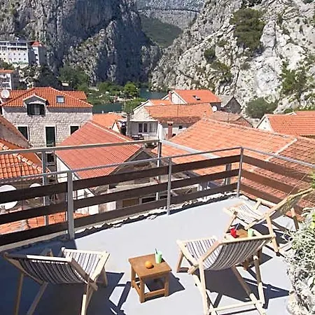 Hostel Omis Otel